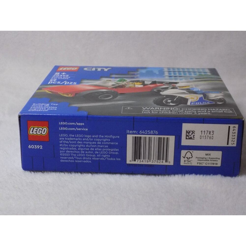 LEGO City Police Bike Car Chase Set with Toy Motorbike 60392 - Picture 6 of 7